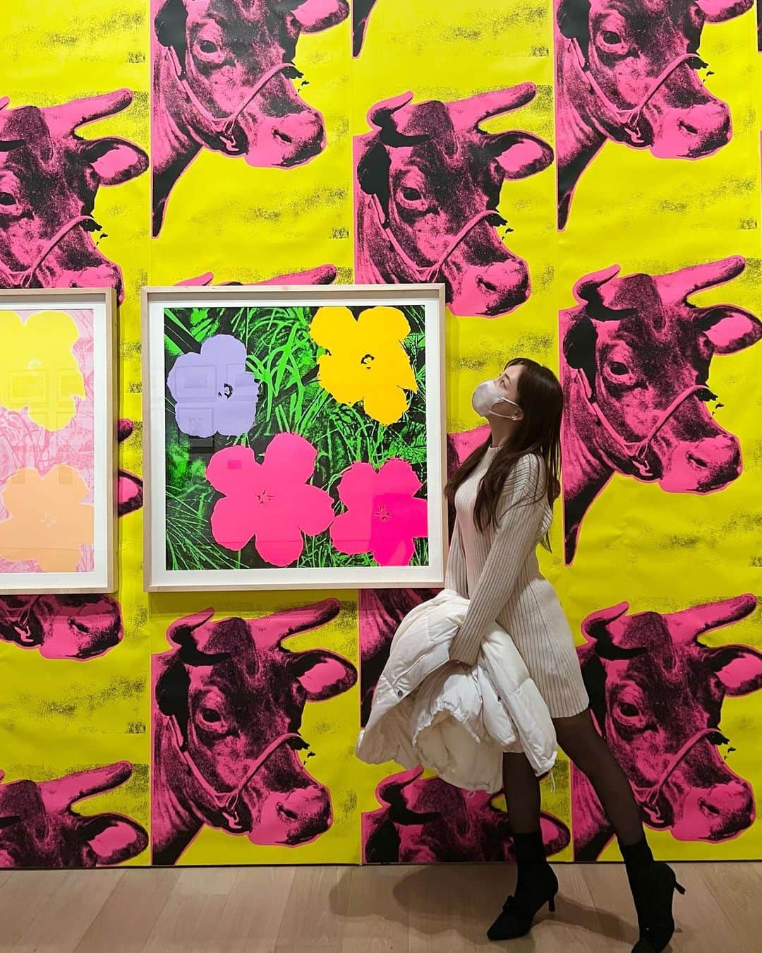 森川侑美のインスタグラム：「か、かか、、かわいぃ...🐂🥫💛‼︎ と、思わず駆け寄ってしまうほど😆🫶  @andywarholkyoto アンディ•ウォーホル キョウト 展示数もかなり多く、 定番の目を惹くポップなものから 優しい水彩画まで🌸 色合い見てたら春が待ち遠しくなった☺️🌱  半年間も開催されているお陰でマイペースな私でもいけました☺️🥰  #アンディウォーホル  #アンディウォーホルキョウト  #andywarhol#art」