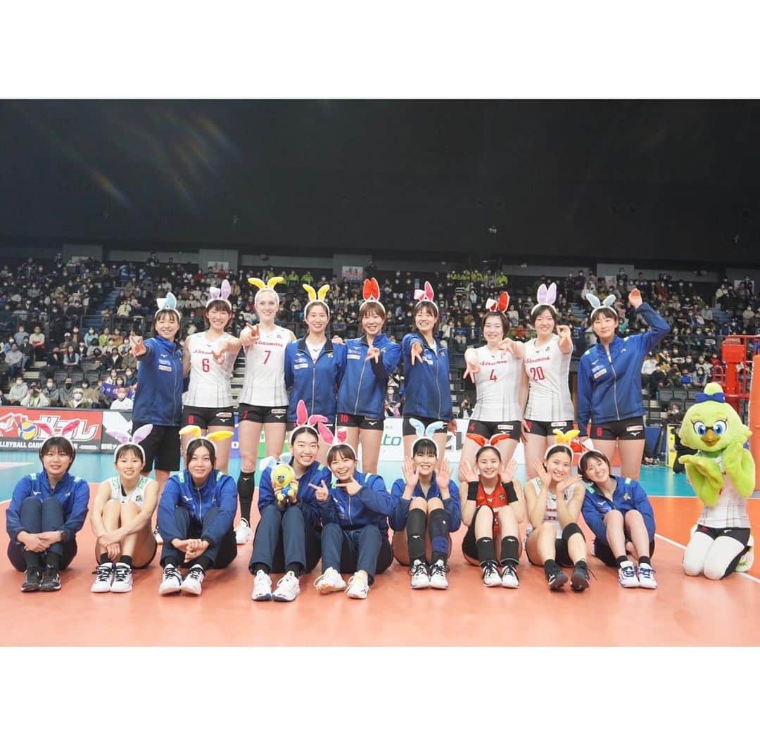 大竹里歩のインスタグラム：「🐰 ２週連続久光スプリングスHOMEGAME💙 IN 佐賀＆福岡🫧  たくさんの方にお越し頂きありがとうございました☺️  またご尽力頂いた全ての方に 感謝の気持ちでいっぱいです!!  このHOMEGAMEの経験を これからの試合に必ず繋げていきます✨  来週は東京大会🔥 SPRINGSファミリー全員で戦い抜きますので 引き続き熱いご声援よろしくお願いします🫶  #久光スプリングス  #ベンチの喜び方にもご注目 #最後の写真が個人的に好きすぎる #ゾンビランドサガ #声優さんに名前呼ばれると鳥肌 #toppan」