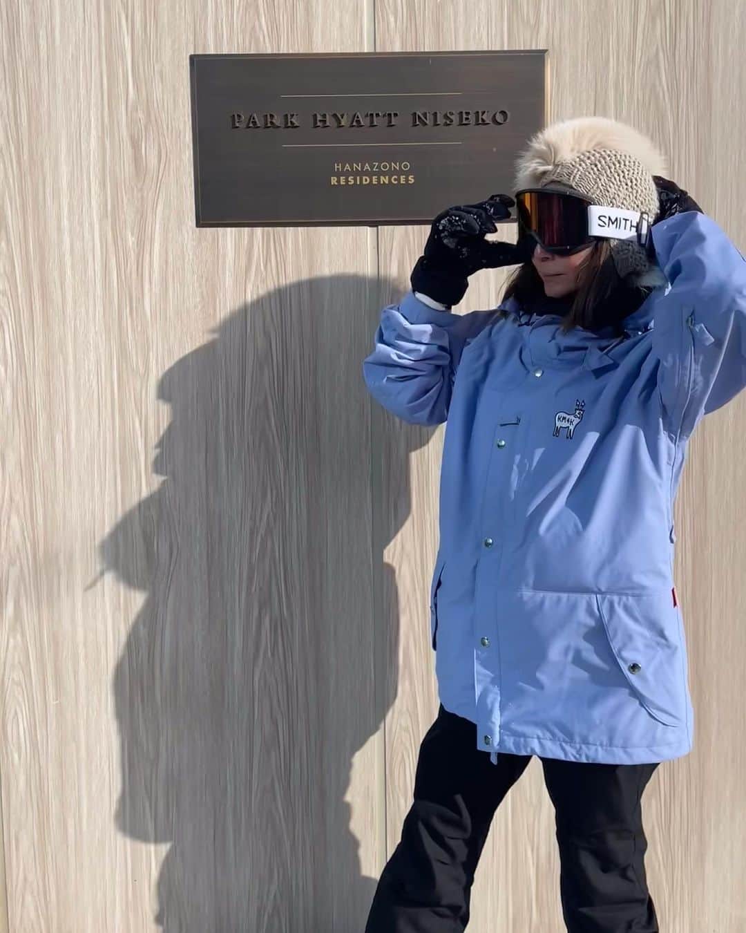 HARUKO（真木明子）さんのインスタグラム写真 - (HARUKO（真木明子）Instagram)「ニセコの雪は最高です☃️  念願のニセコは雪がとにかく最高❄️ THE DAYに当たりパウダー体験😊 夜の遊びもスペシャル❤️  #ニセコ #niseko  #パウダー #スノボー」1月22日 21時10分 - haruko227