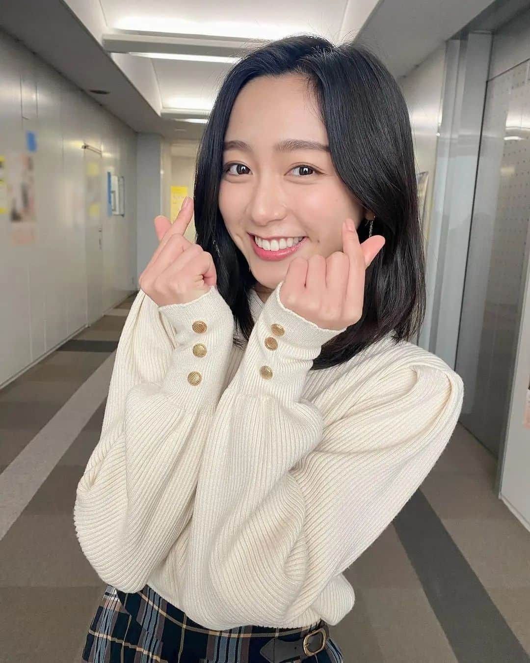 女子アナ好きみっきーさんのインスタグラム写真 - (女子アナ好きみっきーInstagram)「フジテレビ 佐久間みなみちゃん❤️ きゅんきゅん😆💓 #佐久間みなみ #メラニー #さくぱん #みなみちゃん #佐久間みなみアナ #フジテレビ #アナウンサー #かわいい #美女 #帰国子女 #愛知美女 #MinamiSakuma #fujitv #announcer」1月22日 13時31分 - mikiya_m39