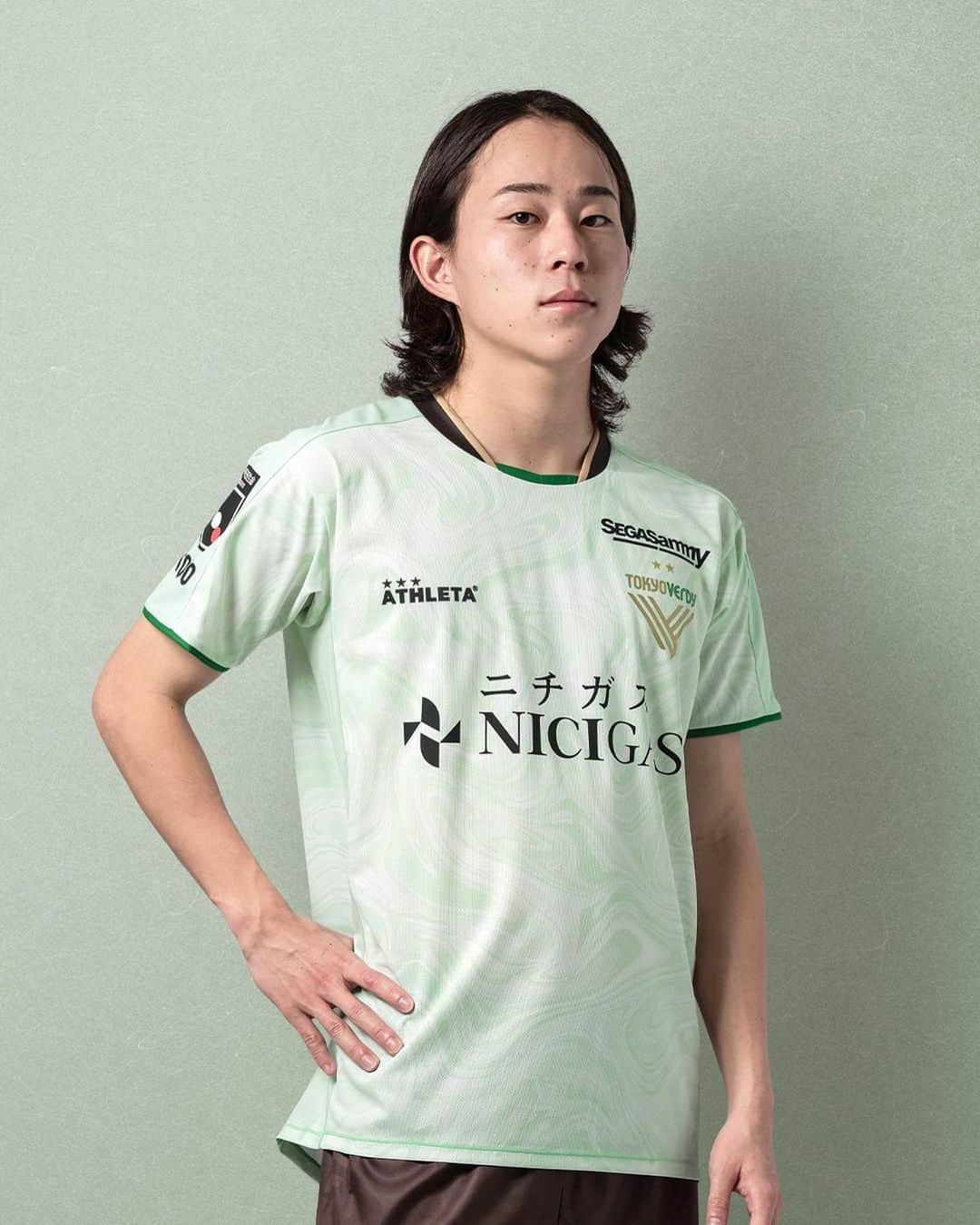 森田晃樹のインスタグラム：「2ndユニフォームもカッコいいね！ #tokyoverdy #2nd」