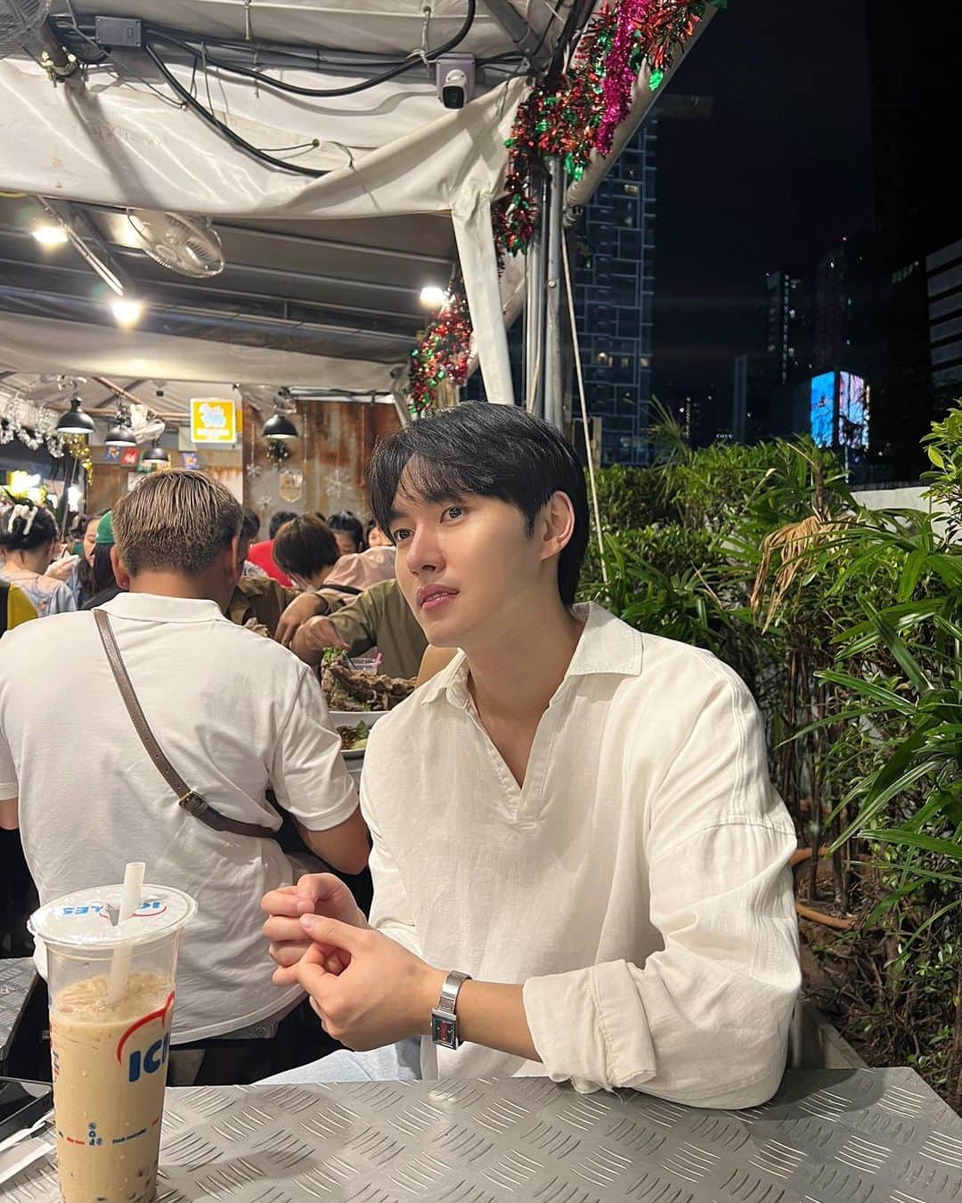 のインスタグラム：「맛있는거 많이 드시고, 행복하고 즐거운 설 연휴 보내세요☺️」