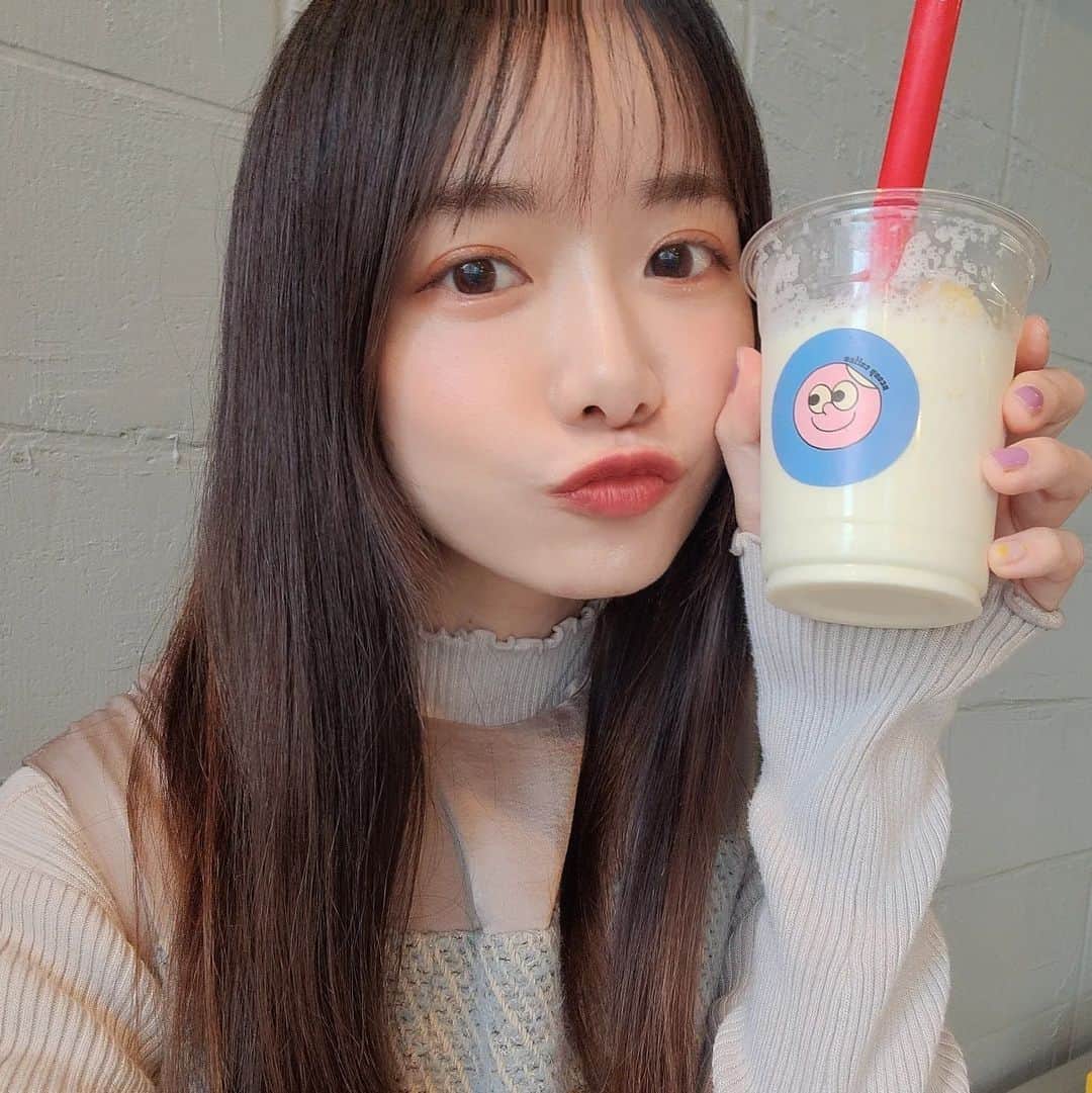 のインスタグラム：「明日花キララさま(大好き)プロデュースのティント【PETALO】使ったんだけど、とっても良い～💓 @petalo.official  クッション感覚のマットティントなんだけど、全然乾燥しないから着け心地最高…  あとリップと2in1になってるから便利◎  私は 02ベイビーピーチ 04クイーンオレンジ にしました☺️  #PETALO #ペタロ #キララリップ #2in1リップ」