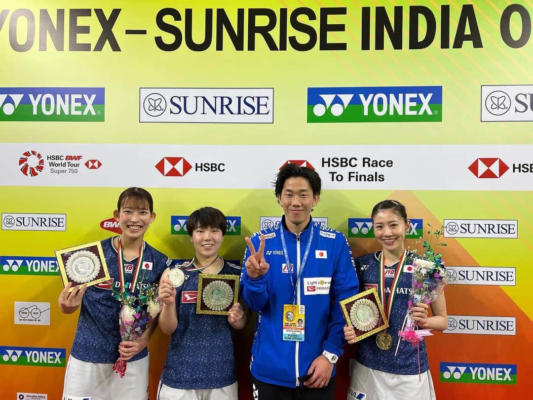松山奈未さんのインスタグラム写真 - (松山奈未Instagram)「. . . YONEX SUNRISE India Open 2023 🇮🇳🥇  復帰戦で優勝できたことに驚きもありますが、素直にとても嬉しいです🥹 復帰を待ってくれたちいに感謝して、来週のインドネシアも頑張ります✊🏻 たくさんの応援ありがとうございました🙇🏻‍♀️  そして、今日の熊本リーグでもチームの勝利と応援ありがとうございました‼︎ 次のTOP4での応援もよろしくお願いします🙇🏻‍♀️」1月22日 18時22分 - na3_____7mi