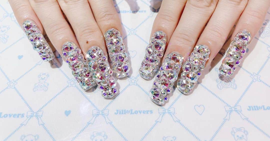 Jill&Loversさんのインスタグラム写真 - (Jill&LoversInstagram)「💎  #jillandlovers #nail #nailart #paragel #gelneil#gel #ネイル #ネイルアート #スカルプ」1月22日 19時10分 - jillandlovers