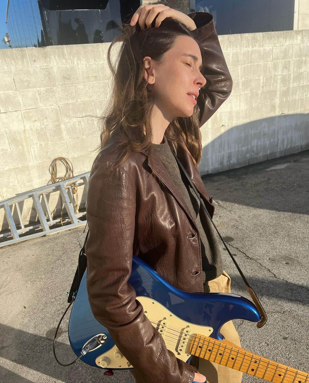 ハイムさんのインスタグラム写真 - (ハイムInstagram)「new zealand/australia 🦘one week till @lanewayfest ! any requests?」1月23日 6時17分 - haimtheband