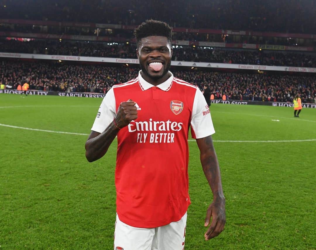 トーマス・パーテイのインスタグラム：「This team is a dream 🚀  #TP5 #COYG」
