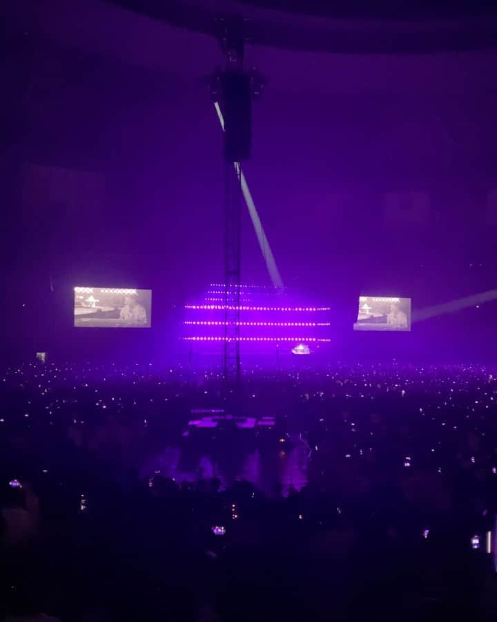 奥野莉瑛子のインスタグラム：「@brunomars 💖💜」
