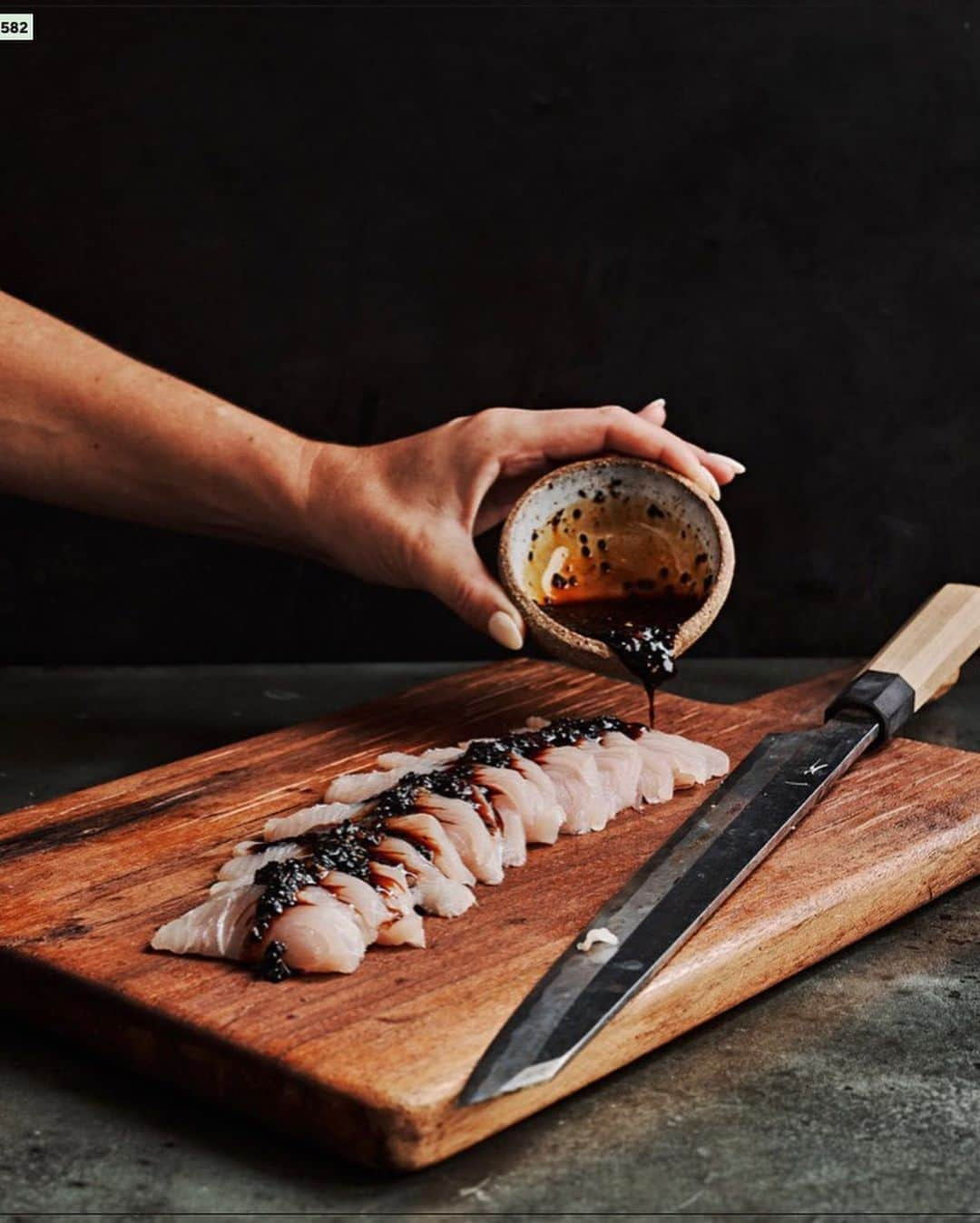 ヴァレンティン・トーマスさんのインスタグラム写真 - (ヴァレンティン・トーマスInstagram)「I'm very excited to announce that my new cookbook ''GOOD CATCH - A Guide to Sustainable Fish and Seafood with Recipes from the World's Oceans'' is now available for pre-order via Amazon, Barnes & Noble, Books-A-Million, Bookshop and Indiebound via the link in my bio.  ⠀⠀⠀⠀⠀⠀⠀⠀⠀ In Good Catch, I share my love for the bounty of waters around the world, as well as my enthusiasm and expertise for cooking fish and seafood in a sustainable way. The recipes, inspired by my favorite fishing destinations, are organized by region, and include both classic and creative preparations, such as Grilled Clams with Butter, Garlic, and Parsley, a Seafood Boil, Snapper Panzanella with Grapefruit, and Fish Head Nachos. I also share simple skills you'll need to build a responsible repertoire of seafood recipes, provide tips for making the most eco-friendly choices, and discuss the best ways to prepare each and every type of fish, from raw dishes like ceviche to a baked whole fish. ⠀⠀⠀⠀⠀⠀⠀⠀⠀ Swipe to see a preview of the book!  #goodcatch #valentinethomas #sustainablefish #sustainableseafood #seafoodrecipes #fishrecipes #spearfishing」1月23日 0時13分 - valentinethomas