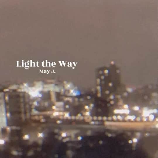 May J.のインスタグラム：「“Light the Way”  挫折してしまった時。 自信を喪失し、悲観的になってしまった時。 結局は自分の足でまた立ち上がらなければいけないけれど、自分にはそれを乗り越えられる力があると気づかせてくれた大切な家族や仲間たちの存在がありました。  自分が導いてもらったように、いつか私も誰かの光となって導いていけたらという気持ちを込めてこの歌詞を書きました。  2番からは曲調が変わり、コンプレックスのない人なんていない。まずはありのままの自分を好きになってあげるところから始めようという、みんなを鼓舞するようなアレンジになっています。 新曲「Perch」と共にデジタル配信スタートしたので、是非聴いてみてください！  #LightTheWay #CMソング #なの花薬局」