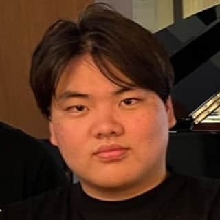 のインスタグラム：「こいつがお金持ちの付き人のお金持ち『佐々木健二』くんに紹介された高校生にして億の金を詐欺した 『長滝谷　隆太』  オレや佐々木くん、高橋さんの名前を使って詐欺をしていた 通ってた高校でもいろいろ問題起こしてて、配信終わったあとに数件タレコミきたわー  振込先として彼女の口座も使っていたみいで、 彼女は巻き込まれてる可能性もあるから、私口座貸したってゆう子いれば名乗りでてなー！ ちゃんと助けるから！  とにかくこいつの被害者は他にもいると思ってます。 私も被害あるってゆうかたは、オレにDMして！！ まずは被害総額の把握からや！ ちなみにこいつは飛んだわけではないから、いま現在連絡とれていて、一応返済の意思は見せてる ただし今までも意思見せて何年も返してない奴でもある  なので、ここに顔写真をだし、今後被害者が出る事を防ぐために予防線をはりました。  こいつの件は引き続きやっていきます！ 現状佐々木くんは警察に対応をお願いしてると聞いてますが、被害者からの被害届はまだ出されていない状況です。  とにもかくにも、高校生が詐欺をして億稼ぐ時代がきたのかと思うと、末恐ろしいわ  それだけ日本は不景気やとゆう事やな。 ほんま嘆かわしい…  #ガーシー #GASYLE #GAREW」