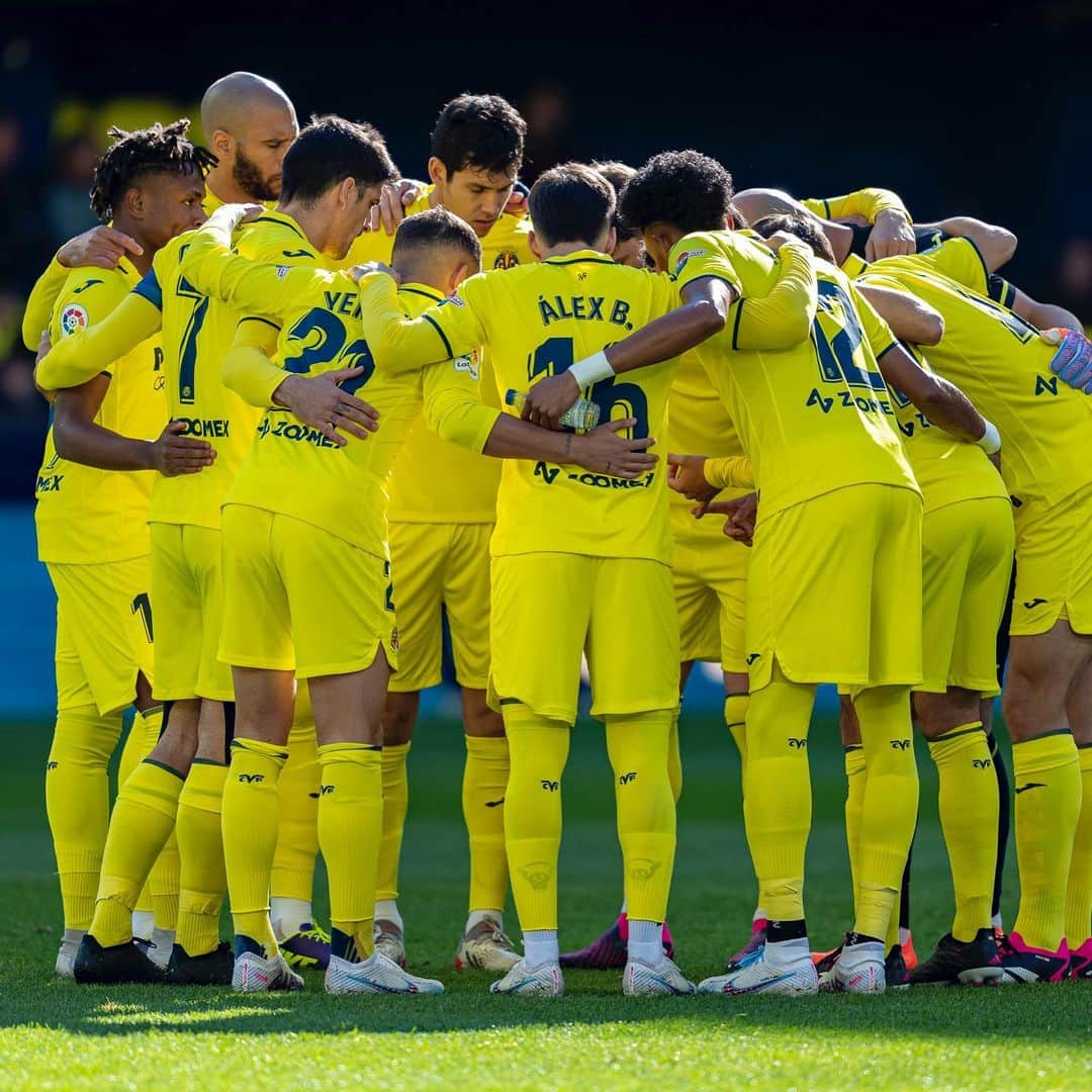 ジェラール・モレノさんのインスタグラム写真 - (ジェラール・モレノInstagram)「Se tenía que ganar y lo hicimos! Los 3 puntos se quedan en casa💪🏻😃  #endavant #villarrealgirona #laliga #villarrealcf」1月23日 1時22分 - gerard_moreno