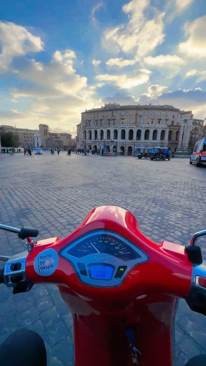 橘田いずみのインスタグラム：「#romanholiday #rome #vespa」