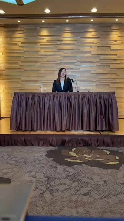 のインスタグラム：「引退＆退団会見」