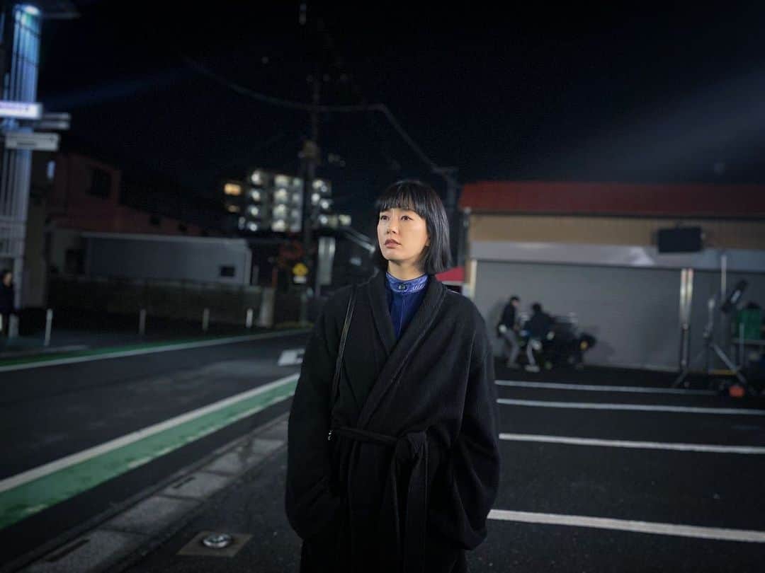 水川あさみのインスタグラム：「ブラッシュアップライフ３話謎の女として登場しました。 ほっ😮‍💨 私の役がやっと解禁、やぁぁぁっと言えて嬉しいきもち。 そしてまたまたバカリさんの作品に関われて、これまた嬉しいきもち。  彼女は一体何者なのか？お楽しみに。  見逃した方TVerでは無料配信、Huluでも観れるそうです🍼」