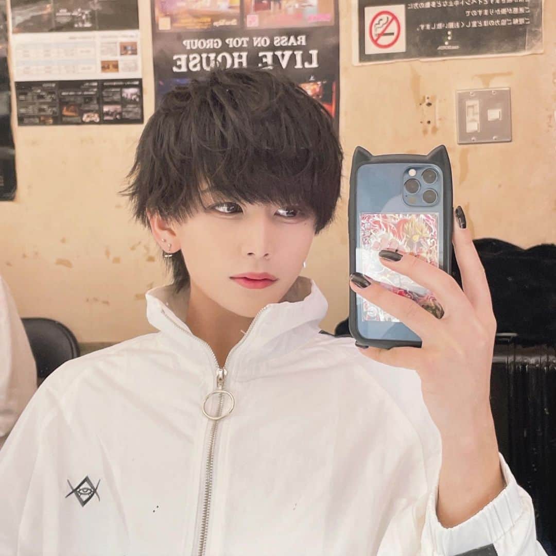 のインスタグラム：「この魔法が解ける前にキミに」