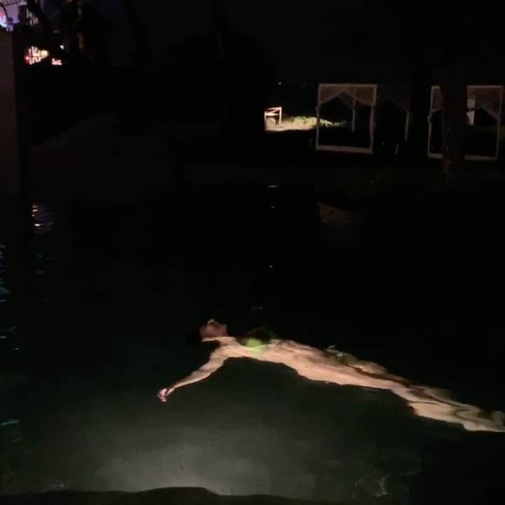 リュ・ジヘのインスタグラム：「발리는 진짜..🤤🤤 또 가고싶은 곳이야ㅑㅑㅑ  그리운 여행..」