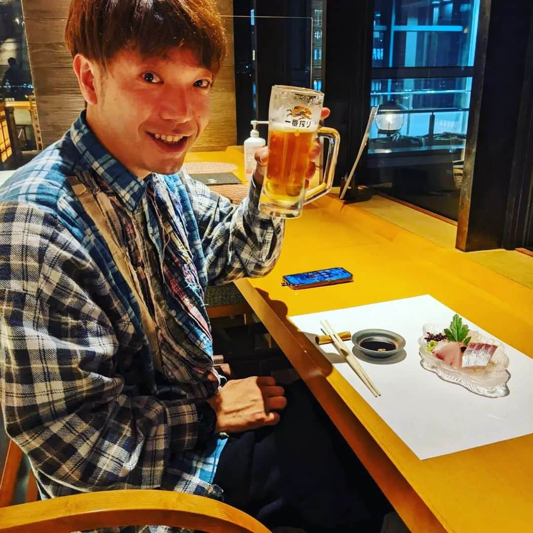 山名文和さんのインスタグラム写真 - (山名文和Instagram)「和食六甲さんで、ディナー食べてきましたー！ ド級の美味しさ！ ビールに合う合う！！ 料理長おまかせコースをたべました。 ボリュームえぐい！ そして、４８００円！ 絶景！！ コスパえぐい！ いっちょあがり！ いや、まじで、完璧やで、これ！！！  #PR #よしアド #キリン一番搾り #ハーバーランド #和食六甲 #神戸 #夜景」1月23日 18時35分 - fumikazu_yamana