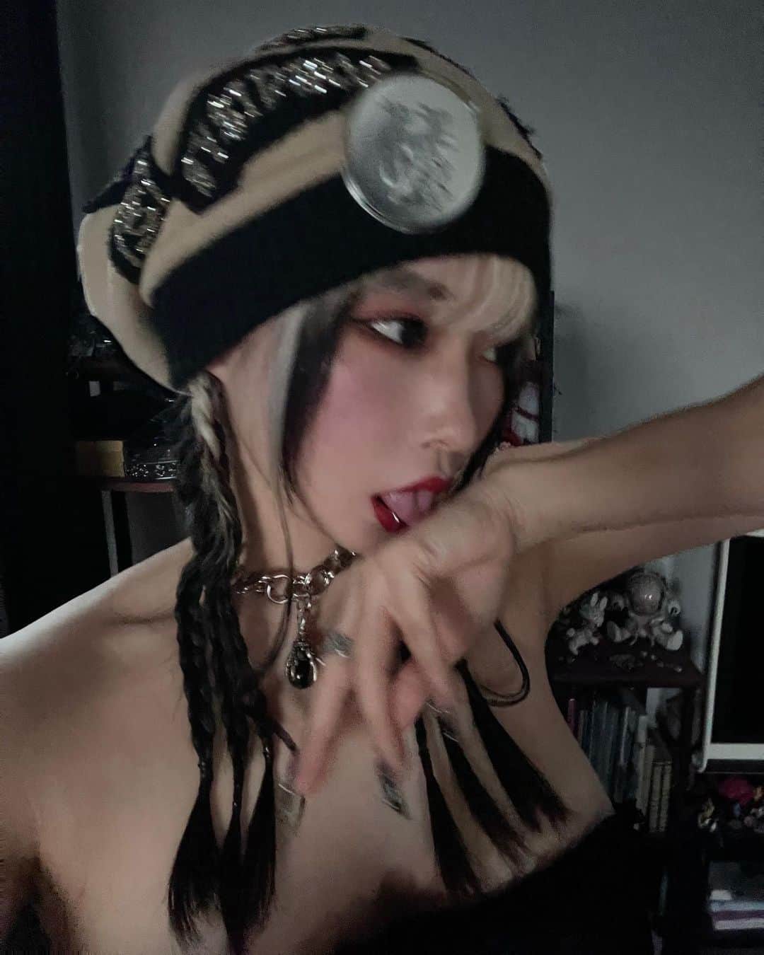 なつかのインスタグラム：「⒜⒨⒝⒤⒱⒜⒧⒠⒩⒯ 🫂  🐇@duet2face @dietbutcher.jp」