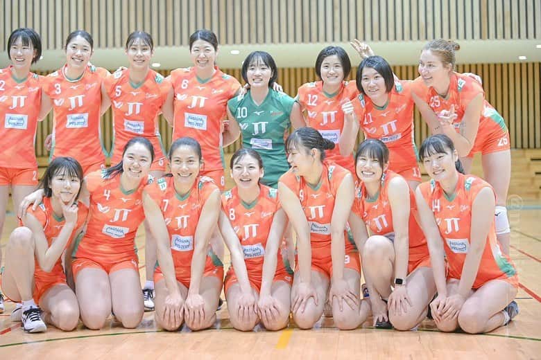 籾井あきのインスタグラム：「みんないろんなところ👀」
