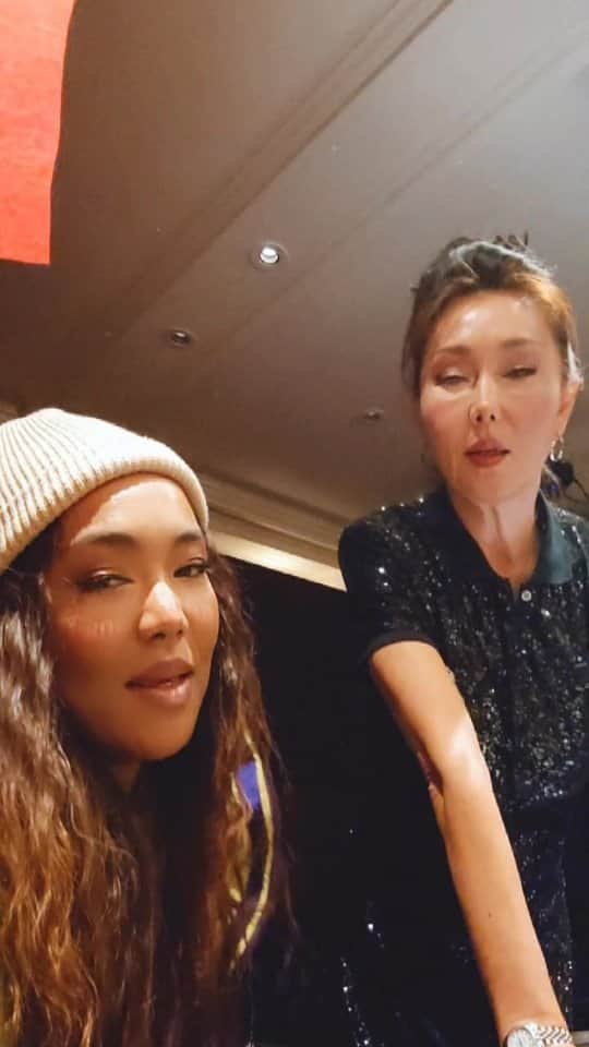 Crystal Kayのインスタグラム：「HAPPY BIRTHDAY MAMA 🎂 MAMAMONDAY💕」