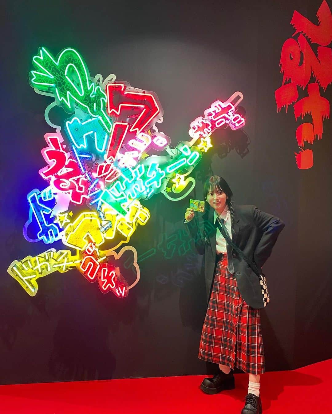 八瀬尾蘭のインスタグラム：「KEIICHI TANAAMI×FUJIO AKATSUKA　展示会行ってきました 凄く世界観が好きでした、フォトカード買いました(＾་།＾)」