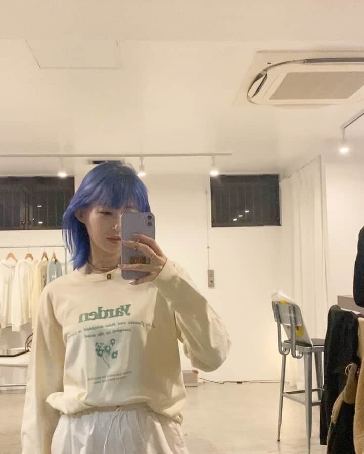 PORINのインスタグラム：「展示会ありがとうございました🌿」