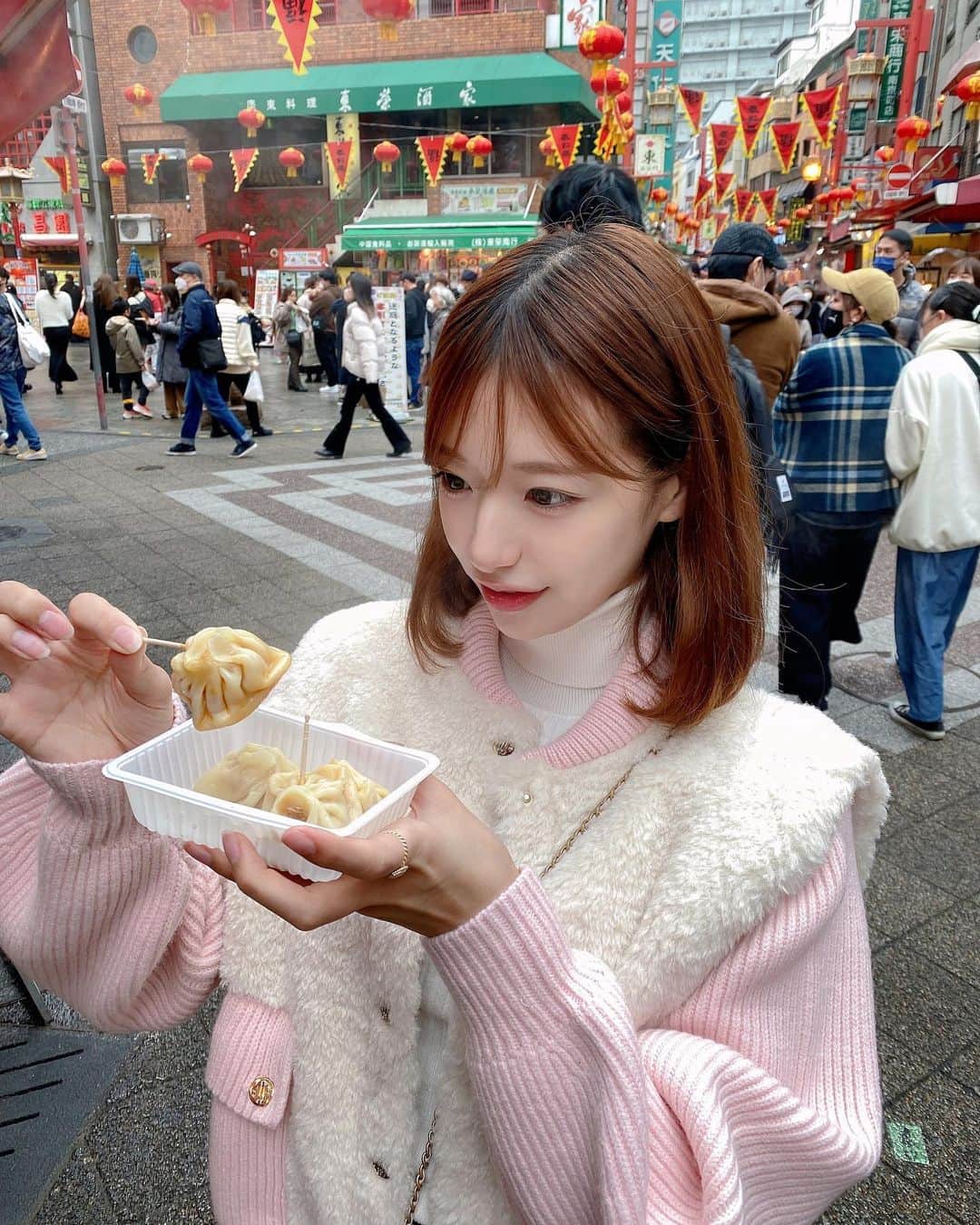 星島沙也加のインスタグラム：「通りがかりの中華街🇨🇳 もっとたくさん食べたかった」
