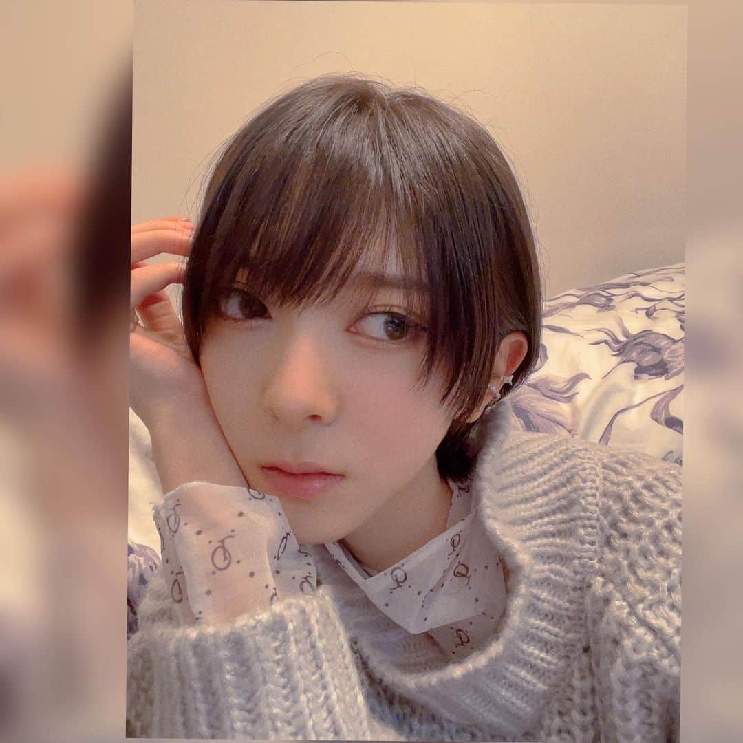 菅原りこのインスタグラム：「ショート記念日❣️  新しい自分♡Befor After」