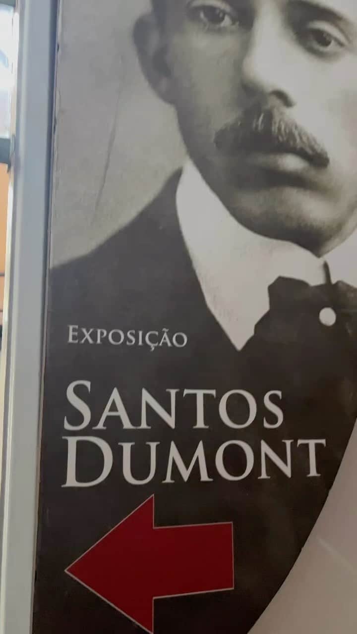 カロリーネ・ペドロのインスタグラム：「Um pouco da nossa visita ao Musal na Fab e um pouco da história e feitos de Santos Dumont 🫡✈️  #fab #aeronautica #santosdumont #14bis #historia」