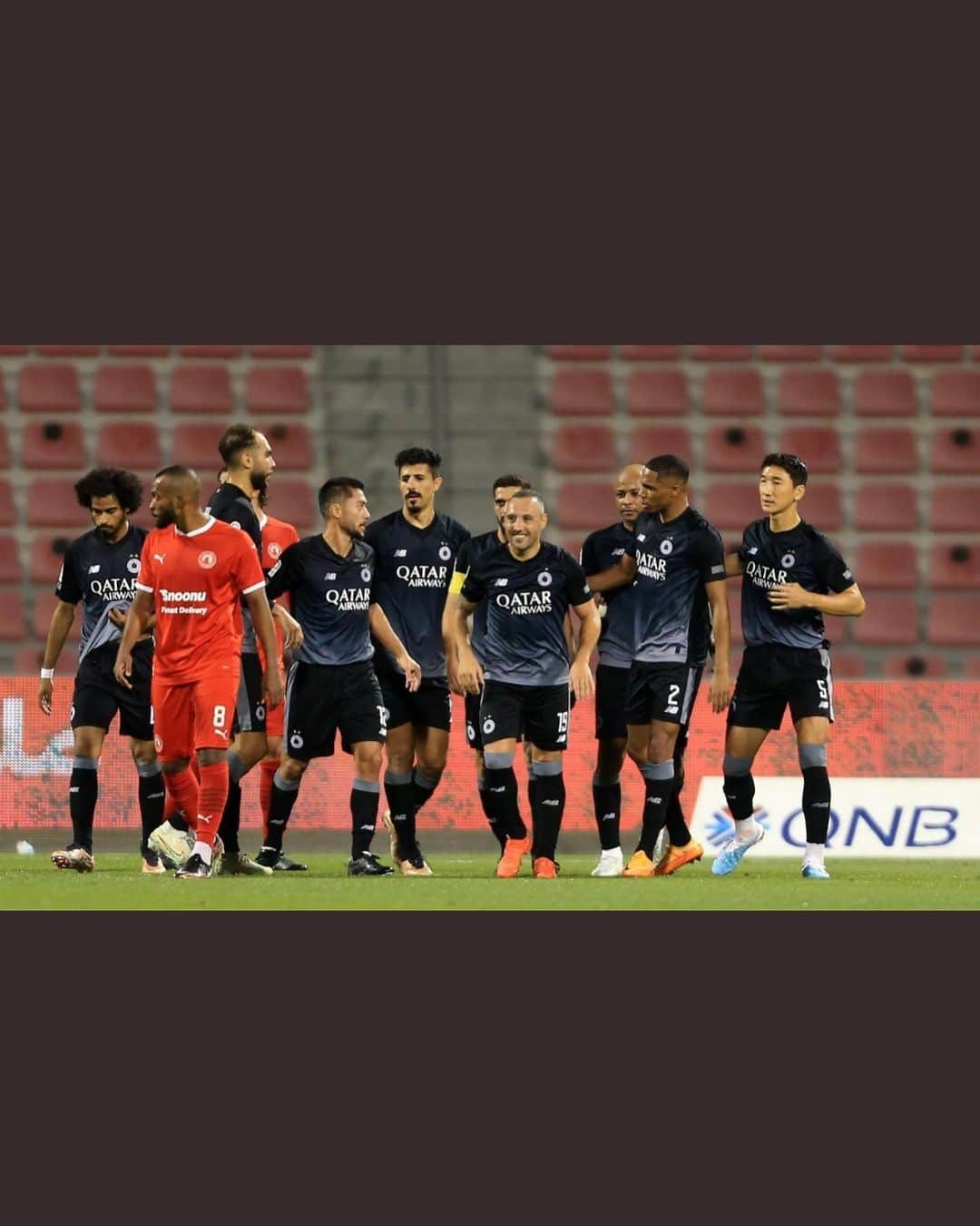 サンティ・カソルラさんのインスタグラム写真 - (サンティ・カソルラInstagram)「+3 Difficult match but great team work, match by match, we will continue working, thanks to the fans for the support, we need you 🤍🖤 @alsaddsc @pumafootball」1月24日 5時33分 - santicazorla