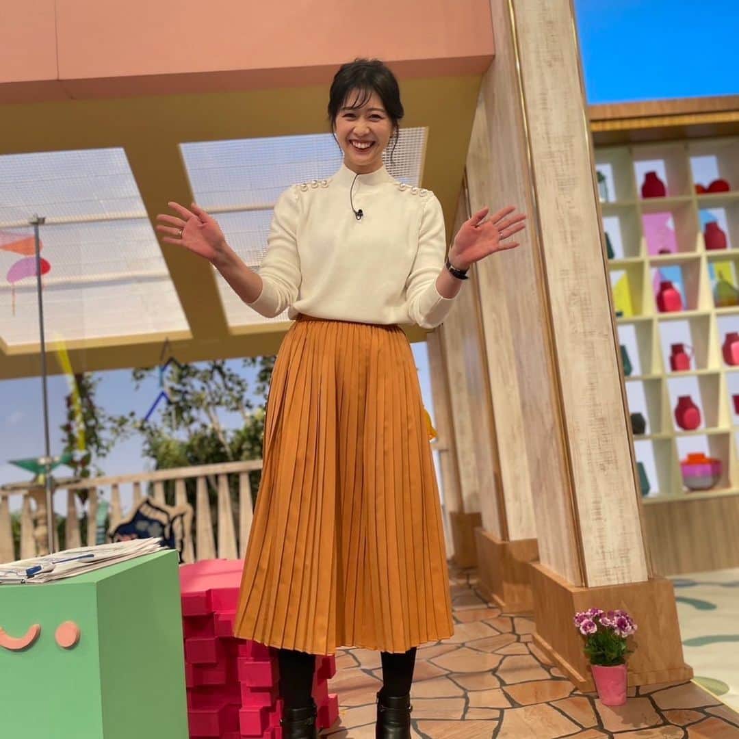 虎谷温子のインスタグラム：「昨日に引き続き、今日は「虎みちゃん」ではないか、とのご指摘が…😌 #すまたん」