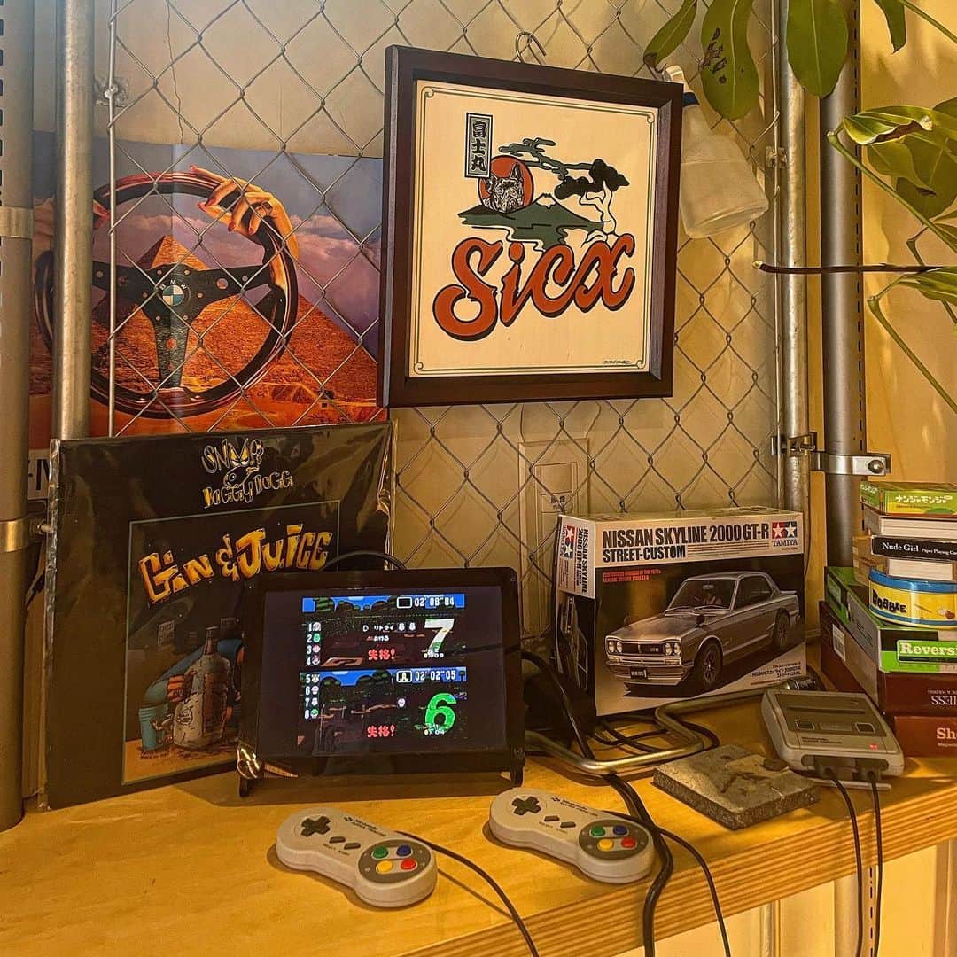 ANNAのインスタグラム：「🎮👾☪️」