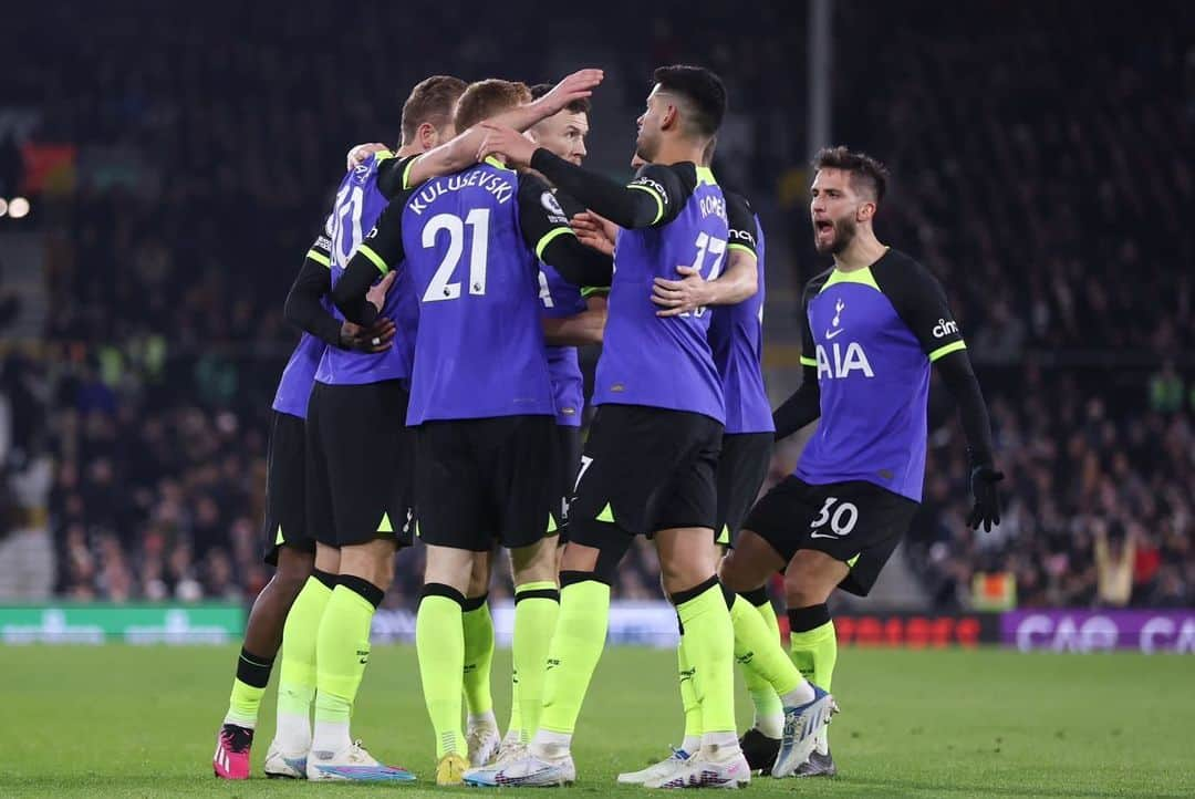 ロドリゴ・ベンタンクールさんのインスタグラム写真 - (ロドリゴ・ベンタンクールInstagram)「Massive three points at Craven Cottage 👊🏼⚽️ @spursofficial  Nos llevamos tres puntos importantísimos de Craven Cottage 👊🏼⚽️ @spursofficial」1月24日 19時34分 - rodrigo_bentancur