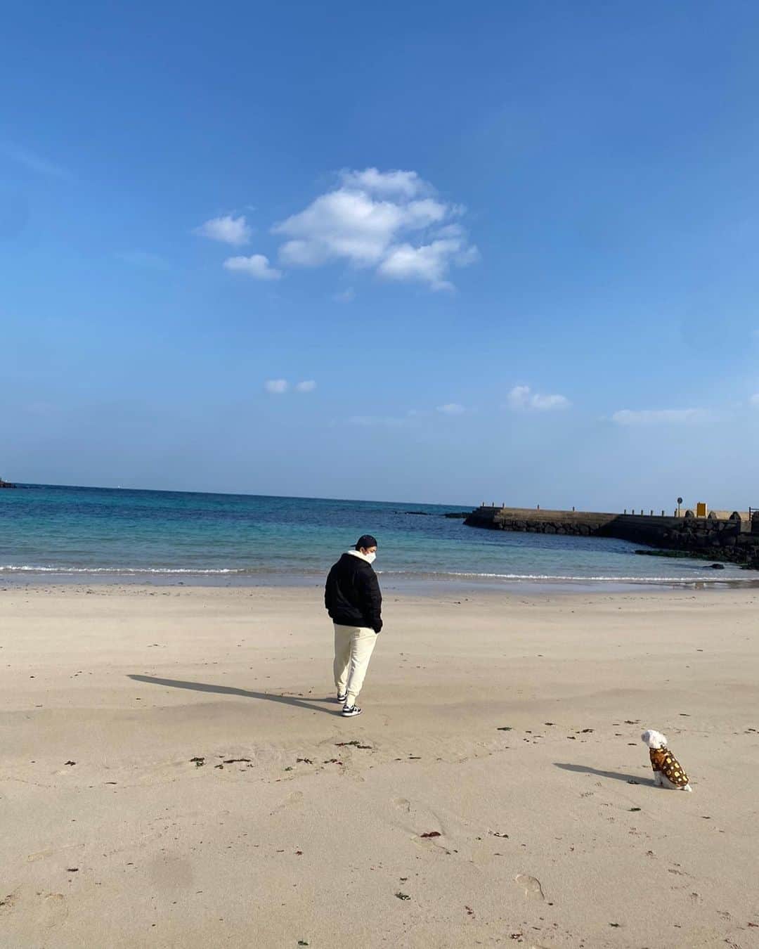 MJのインスタグラム：「🏖️」