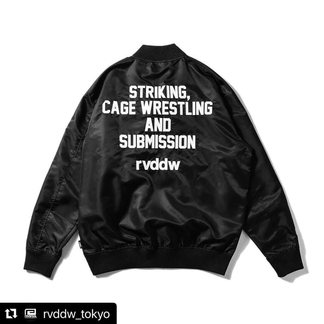 杉山しずかさんのインスタグラム写真 - (杉山しずかInstagram)「#Repost @rvddw_tokyo with @use.repost ・・・ Majestic × rvddw SATIN STADIUM JKT  #Majestic #マジェスティック #rvddw #23ss #collection #control #tokyo #japan #apparel#sports #brand #workout #activewear #gymwear#martialarts #mma #jiujitsu #karate #kickboxing #grappling#wrestling #kungfu #rugby #run #camp」1月24日 16時09分 - shizukasugiyama0211