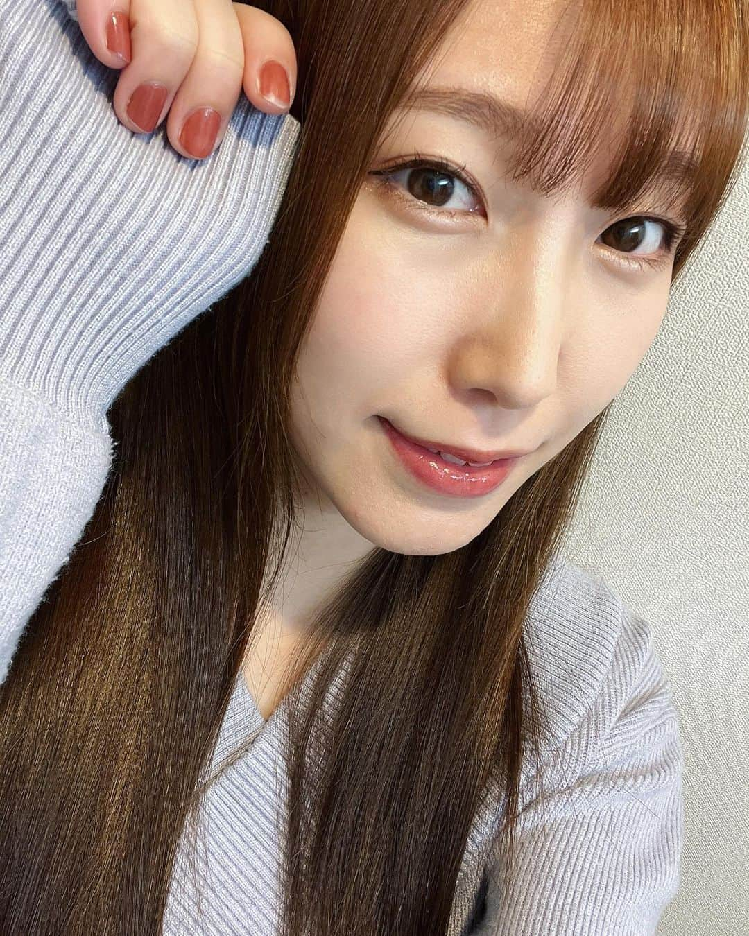 橋本友梨英さんのインスタグラム写真 - (橋本友梨英Instagram)「ちらっ  #自撮り #自撮り界隈 #アイドル #地下アイドル #ニットコーデ #ニット #寒い #japan #tokyo #akihabara #idol #followforfollowback」1月24日 17時57分 - yurie.hashimoto_