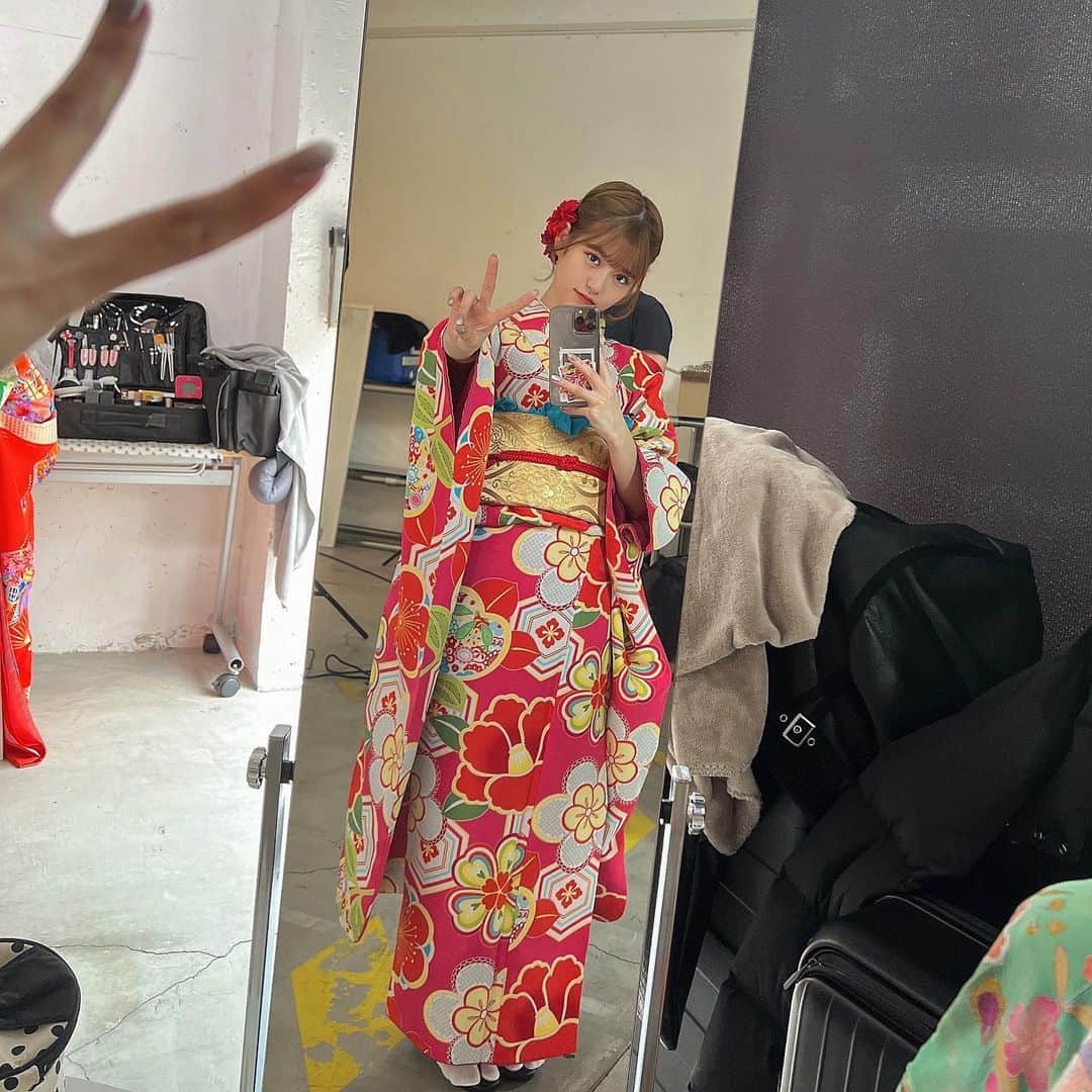 のインスタグラム：「あけましておめでとうございます 今年もよろしくお願いします(遅い)」