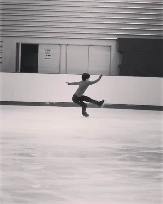 宇野昌磨のインスタグラム：「❗️🤷🏻‍♂️」