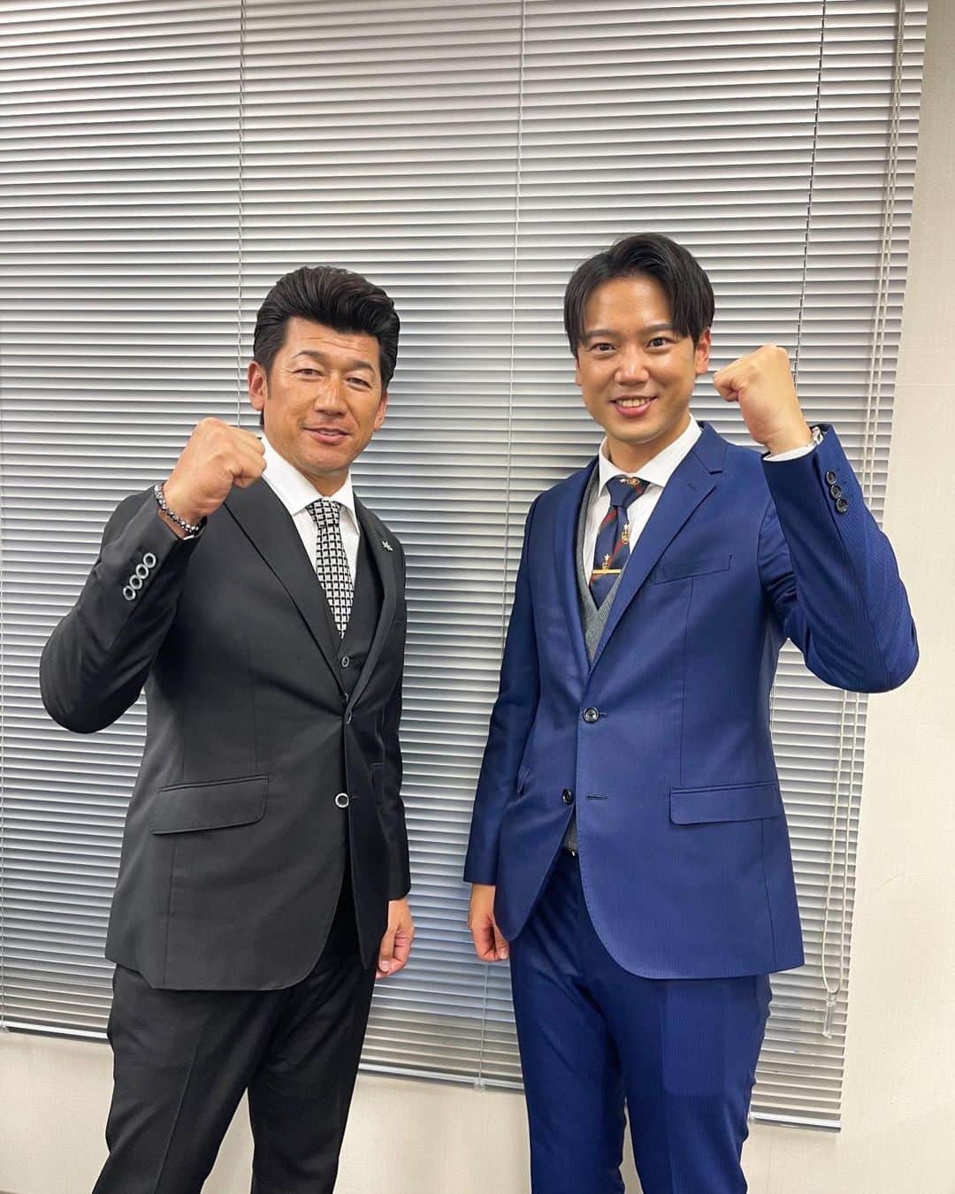 黒崎貴之さんのインスタグラム写真 - (黒崎貴之Instagram)「ㅤㅤㅤㅤㅤㅤㅤㅤㅤㅤㅤㅤㅤ 新潟野球招致委員会主催 『横浜DeNAベイスターズ三浦大輔監督トークショー』 無事に終了しました✨ ⁡ 大変お足元の悪い中、 お集まり頂きましてありがとうございました🙇‍♂️ ⁡ 三浦監督と ステージ上では野球トーク 控室では競馬トーク とても素敵な時間でした🥺✨ ⁡ また、このトークショーの模様は BSN公式YouTubeチャンネルでアップ致します！ どうぞお楽しみ下さい！ ⁡ ヨ・ロ・シ・ク！！（三浦監督風） ⁡ #新潟野球 #横浜DeNAベイスターズ #横浜ベイスターズ #ハマスタ #横浜スタジアム #ハマの番長 #三浦大輔　監督 #三浦監督 #トークショー #5月9日　は #ハードオフエコスタジアム　で #横浜DeNA  #巨人 #新潟決戦 #ヨロシク #横浜DeNAアナウンサー #黒崎貴之」1月24日 21時35分 - kurosaki_bsn