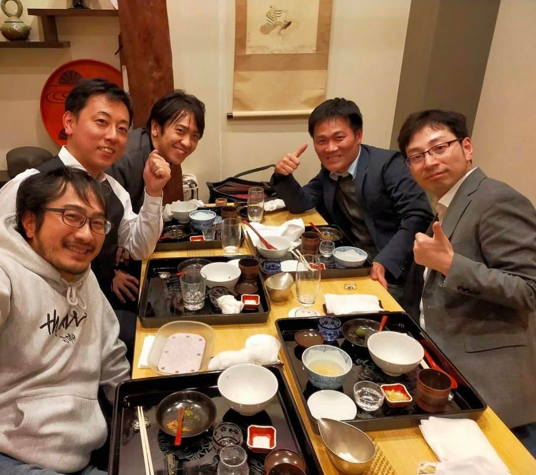 大川佑さんのインスタグラム写真 - (大川佑Instagram)「大学同じクラス同窓会！もう出会って21年。」1月24日 22時01分 - tasuku.okawa