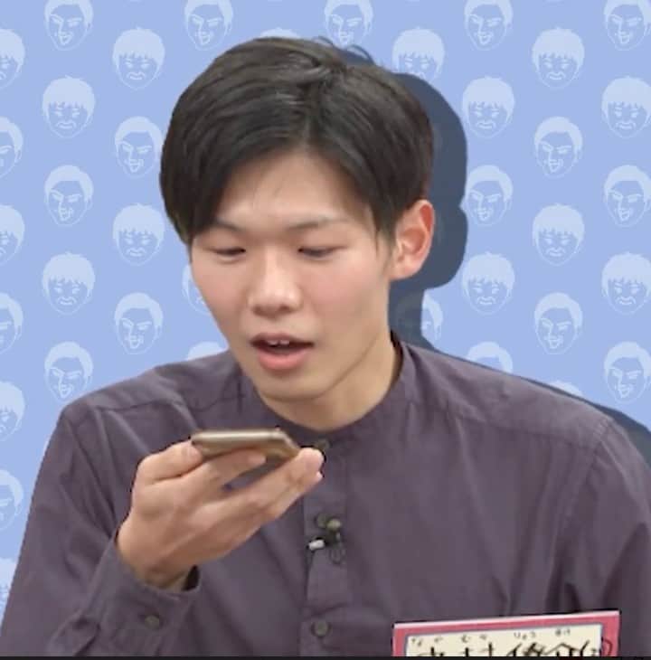 中京テレビ「オドぜひ！」のインスタグラム：「親に感謝を伝えたい⁠ ⁠ 中村僚介📱⁠ ハートウォーミングな名作である。思春期に反抗期になり親と話をしなくなった中村さんは、大学進学で実家を出ることになり、ようやく親への感謝に気づきそれ以来ずっと謝りたいと思っていたという。そしてオドぜひのスタジオから両親に電話をすることに。震える手で電話を持ち、素直な感謝の気持ちを伝える中村さん。それを受け止めるご両親の優しい言葉。オドぜひで泣けることもある。⁠ ⁠ あなたのお気に入りのぜひらーさんは・・・⁠ ＼いいね・コメント・保存してくださいね／⁠ ⁠ #オドぜひ10#中京テレビ#ぜひらー#オドぜひ⁠ #感謝#思春期#名作⁠」