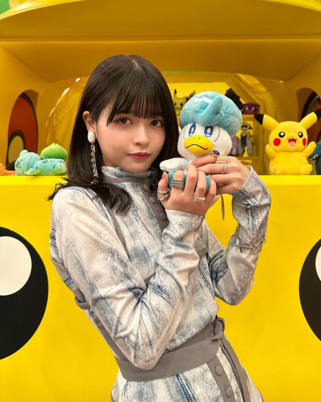 景井ひなのインスタグラム：「_ ポケどこ衣装⚡️ ポケモンのキャラに出てきそうな服装で テンションあがった☺︎かわちい☺︎」