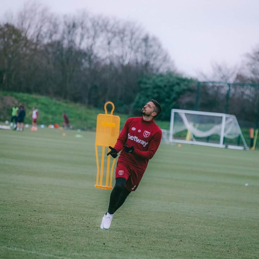 のインスタグラム：「🤣🤪💪🏼⚒」