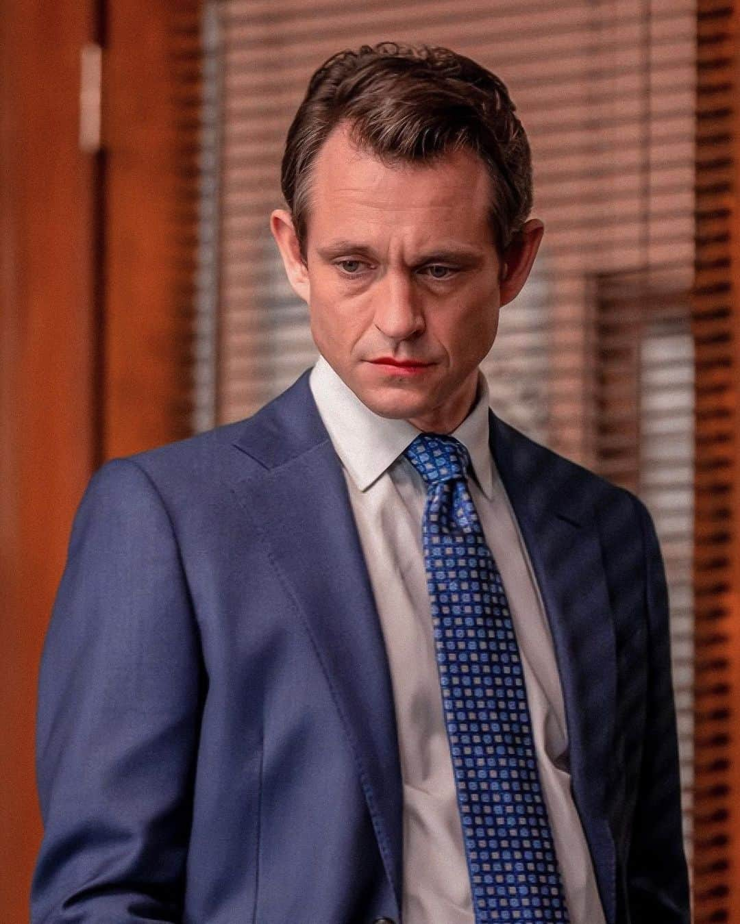 ヒュー・ダンシーさんのインスタグラム写真 - (ヒュー・ダンシーInstagram)「Hugh Dancy in Law & Order, S22.E12.」1月25日 3時53分 - hugh_dancy