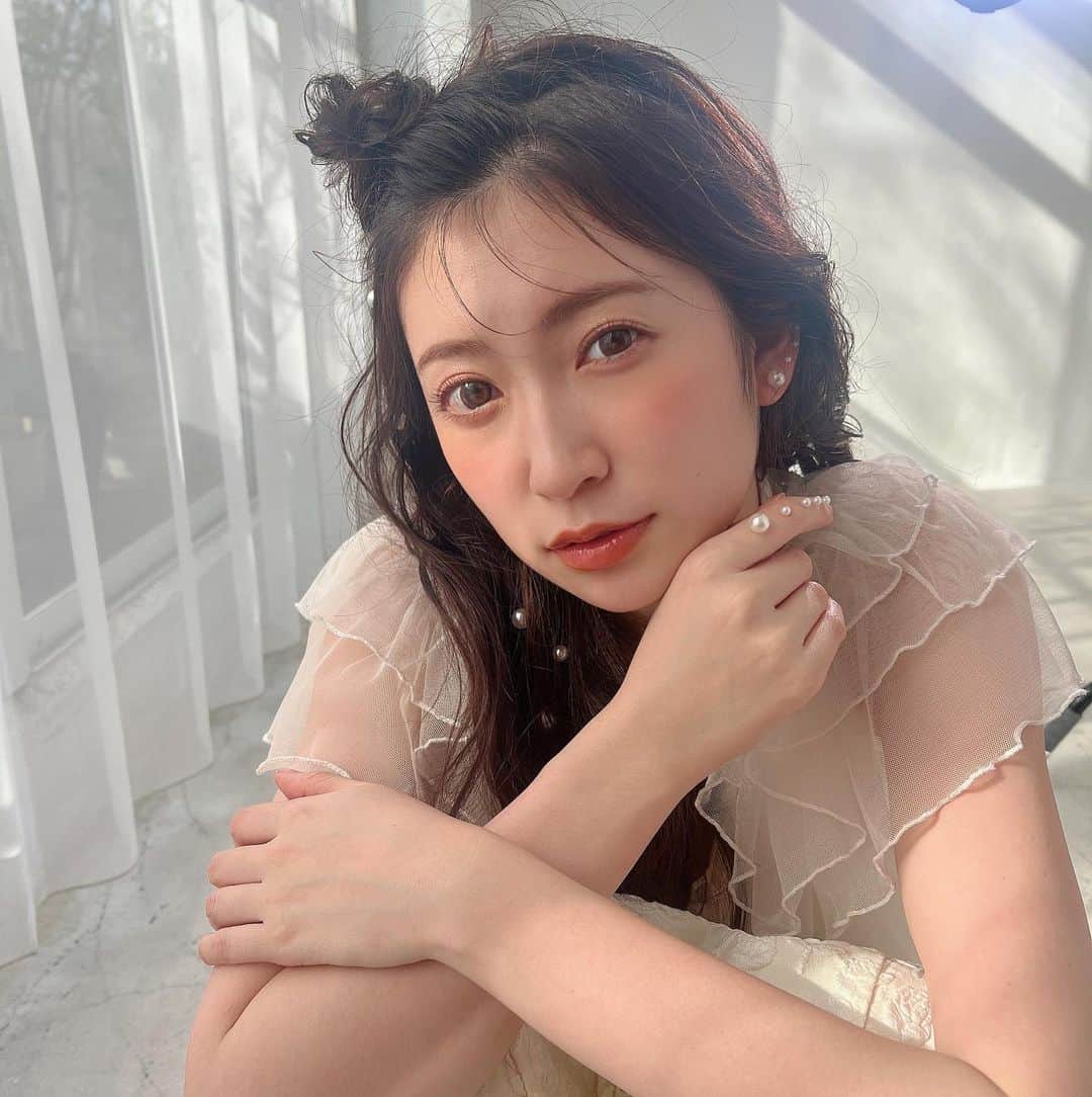 吉田朱里のインスタグラム：「@ray.magazine ☺️❤️ 今月はヘアアレンジ企画です！ みてね💕」