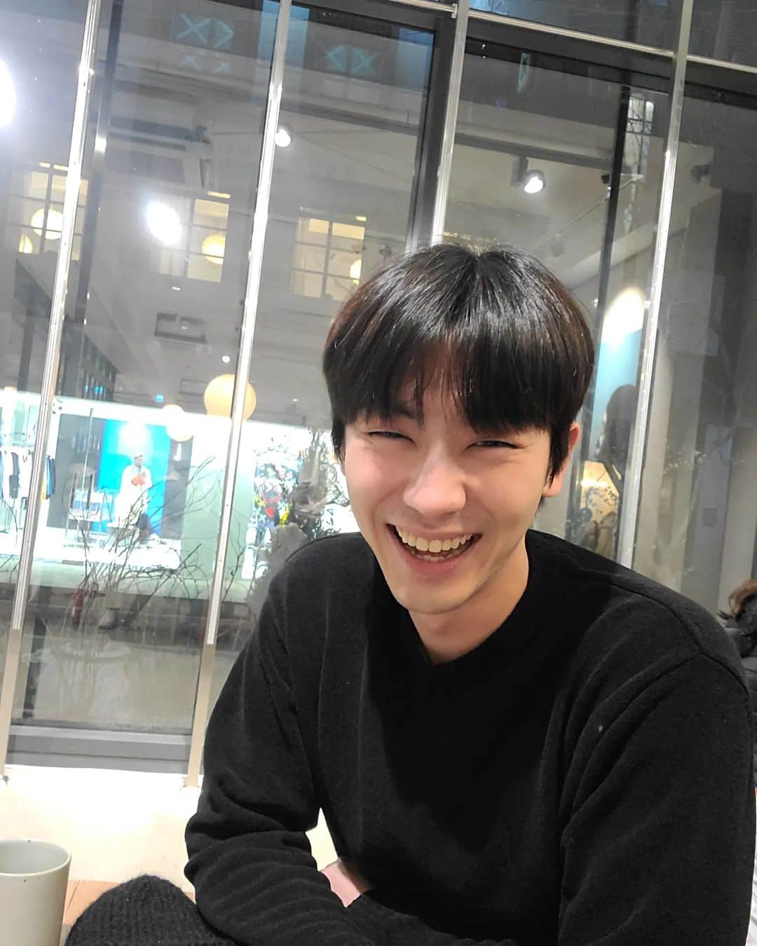 アン・ウヨンのインスタグラム：「요즘 마음이 참 편안해」