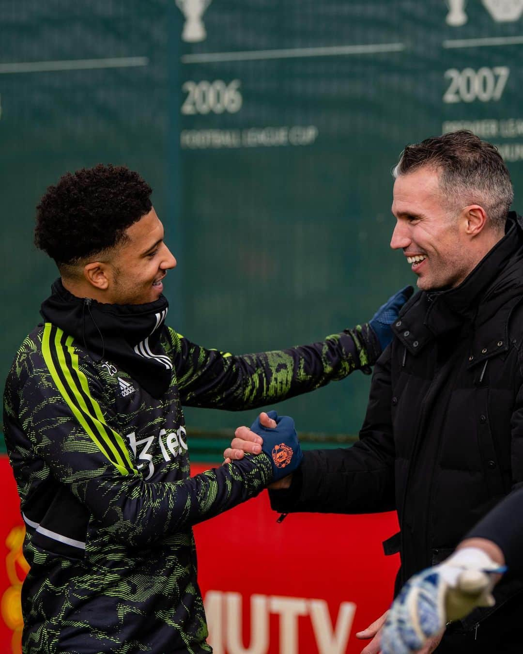 ロビン・ファン・ペルシさんのインスタグラム写真 - (ロビン・ファン・ペルシInstagram)「Welcome back to Carrington, @RobinvanPersie 🙌  #MUFC #ManUtd #VanPersie #EuropaLeague」2月23日 2時17分 - robinvanpersie