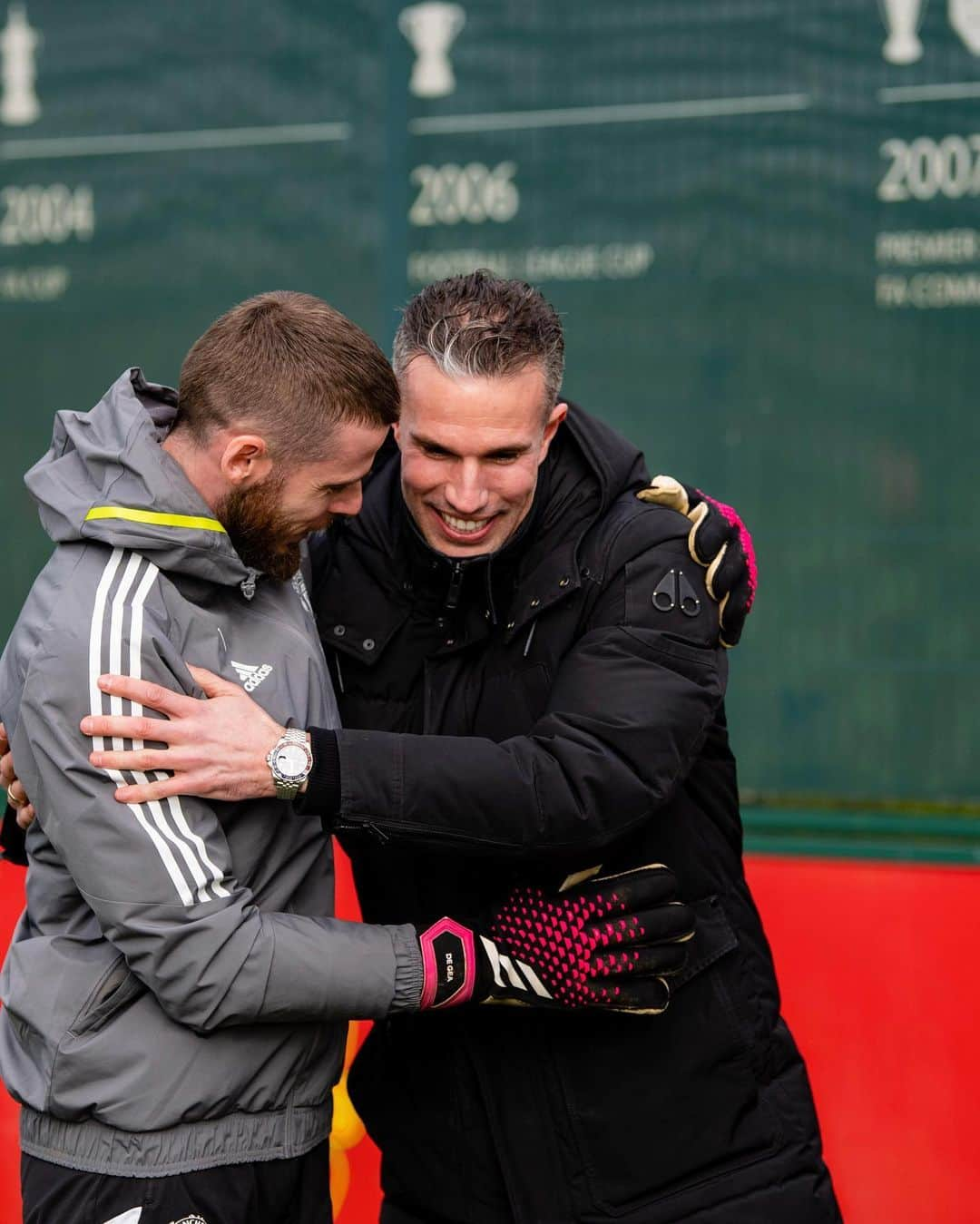 ロビン・ファン・ペルシさんのインスタグラム写真 - (ロビン・ファン・ペルシInstagram)「Welcome back to Carrington, @RobinvanPersie 🙌  #MUFC #ManUtd #VanPersie #EuropaLeague」2月23日 2時17分 - robinvanpersie