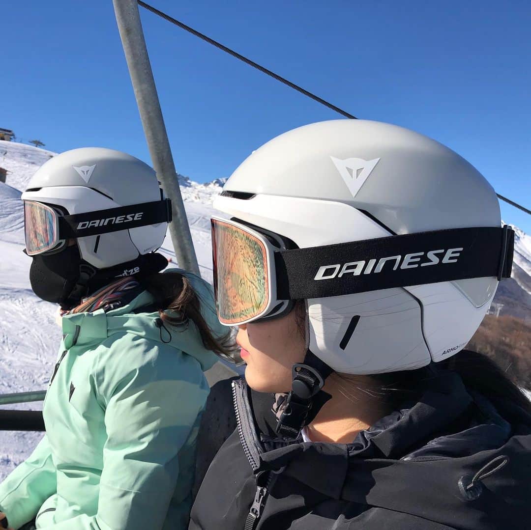 原田哲也さんのインスタグラム写真 - (原田哲也Instagram)「娘達とスキーデートしてもらいました❤️ ダイネーゼのスキーウエア動きやすくて最高らしいです！ #ダイネーゼスキーウエア #ダイネーゼ#dainese #daineseski #ski#スキー #イタリアスキー#イタリア#itarlia」2月23日 2時50分 - tetsuya_harada31